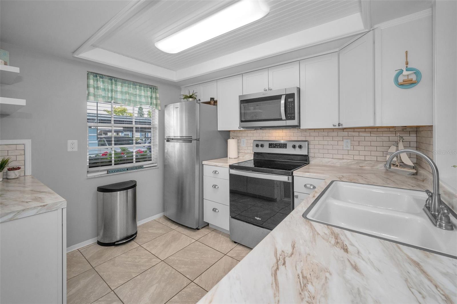 GARDENS OF BEACON SQUARE CONDO - Residential