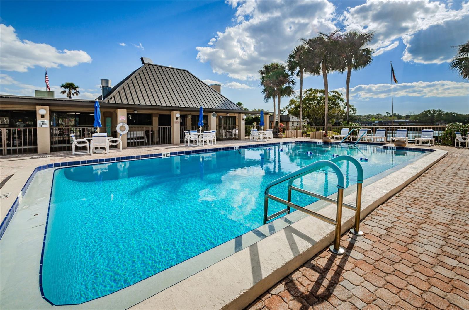 GARDENS OF BEACON SQUARE CONDO - Residential