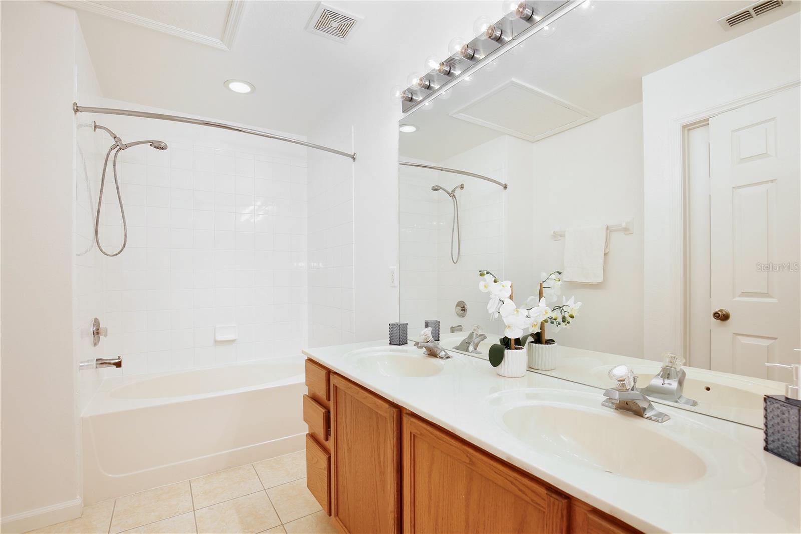 VISTAS/STONEBRIDGE PLACE PH 08 - Residential