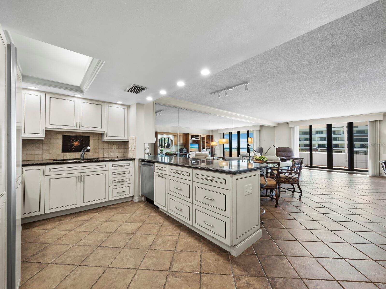 1485 GULF OF MEXICO DRIVE 205