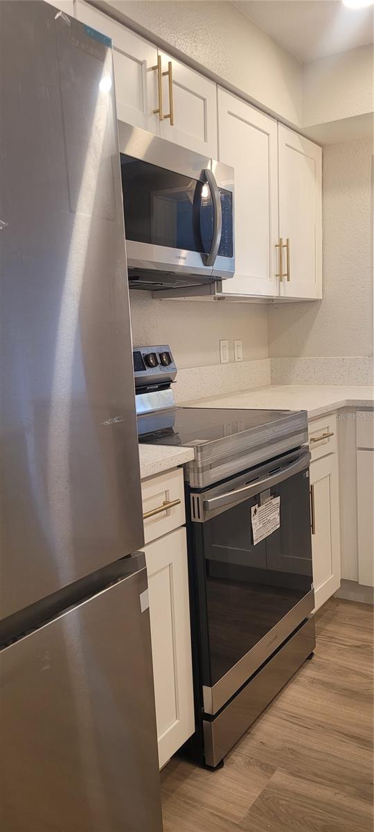 OAKHURST GROVES 1ST ADD - Residential Lease