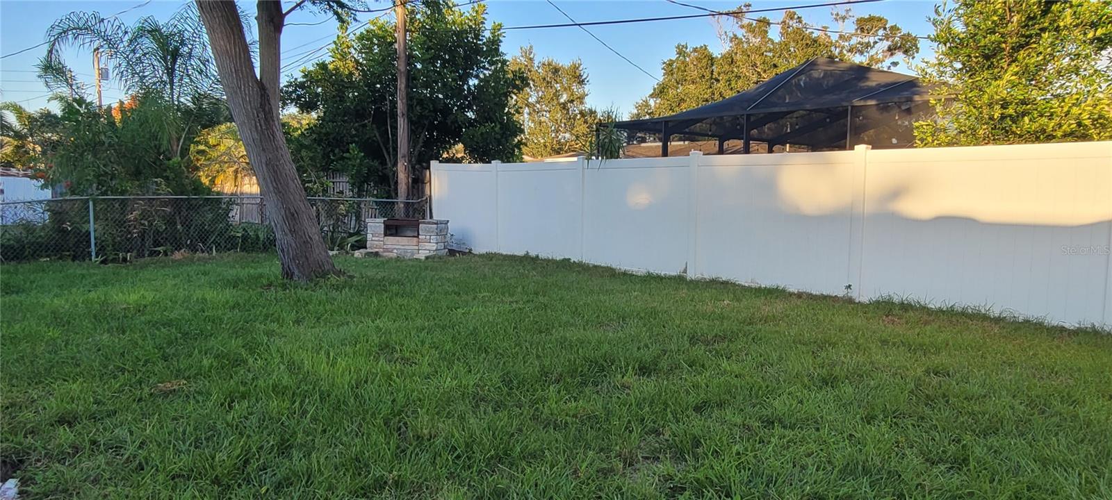 OAKHURST GROVES 1ST ADD - Residential Lease