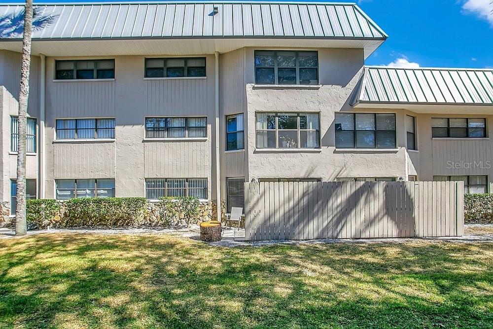 TANGLEWOOD AT SUNTREE CNTRY CLUB CONDO PH I - Residential