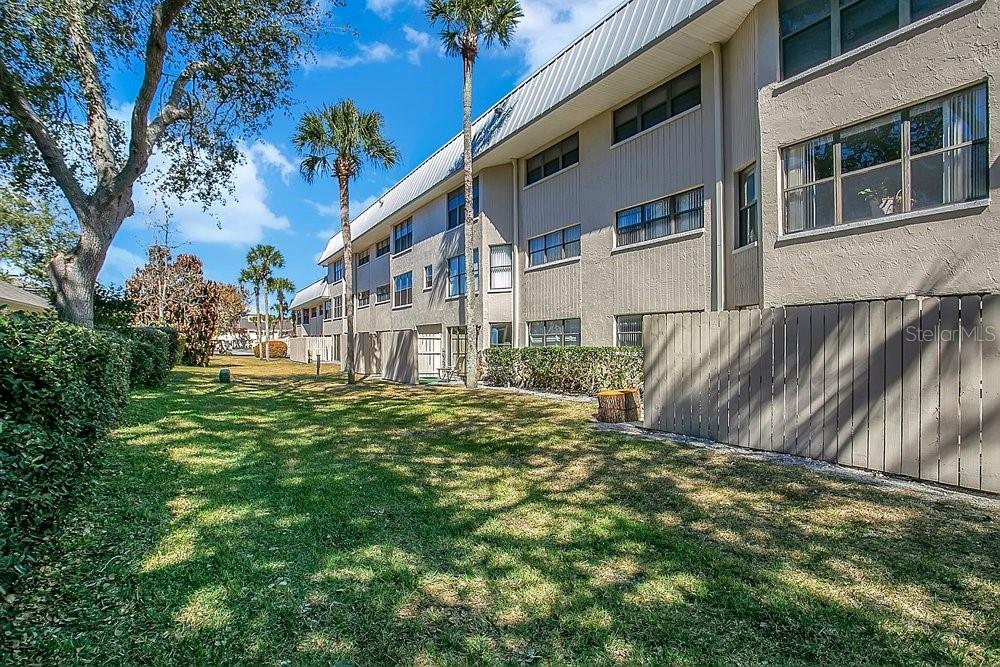 TANGLEWOOD AT SUNTREE CNTRY CLUB CONDO PH I - Residential