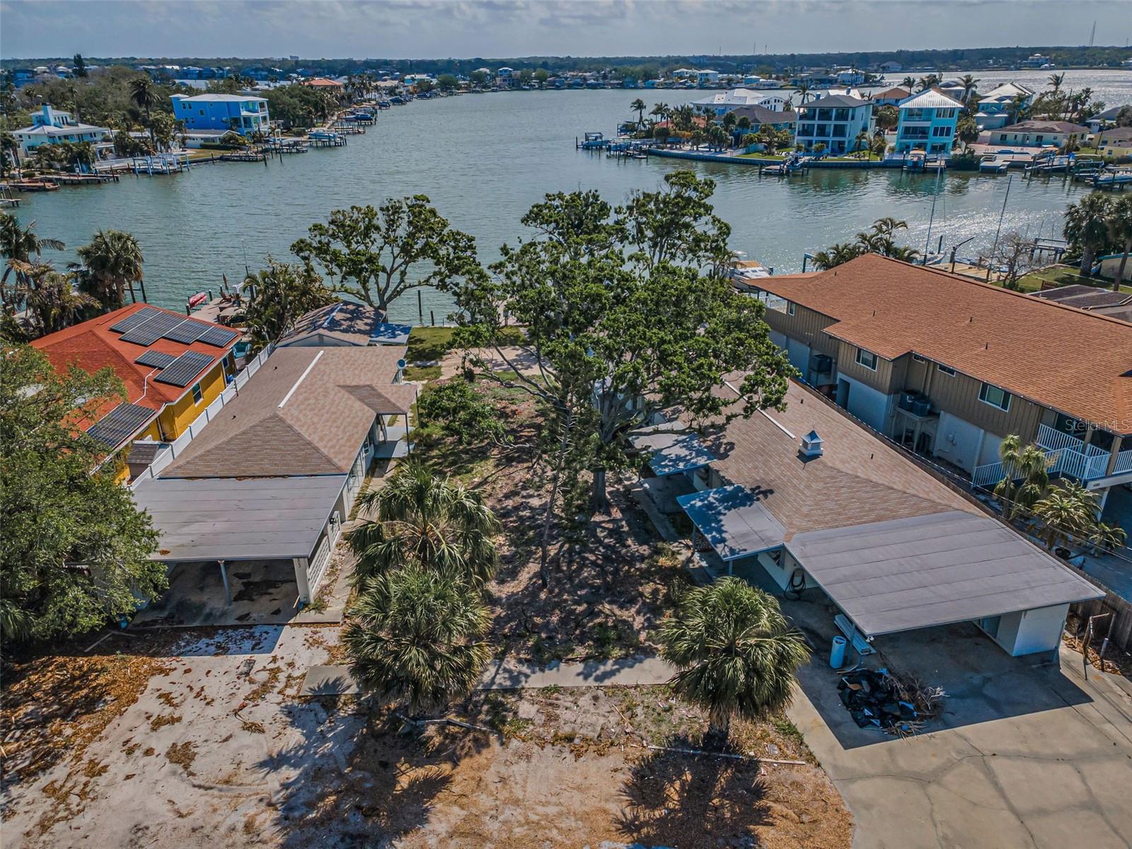 1801 BAY BOULEVARD