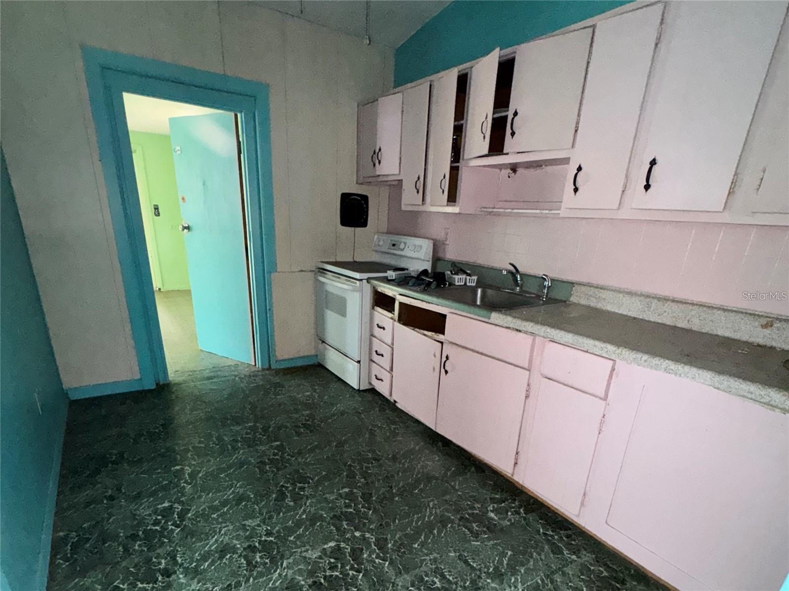 LAKE CITRUS ESTATES - Residential