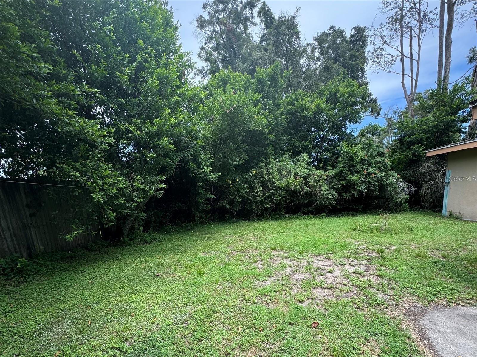 LAKE CITRUS ESTATES - Residential