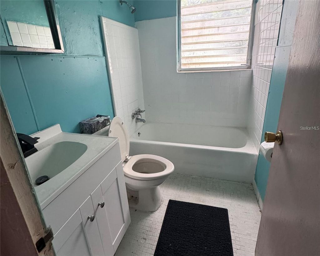 Photo of 2124 Catalina Drive N, Clearwater, FL 33763 (MLS # TB8484637)