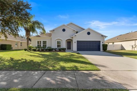 Photo of 709 Bay Bridge Circle, Apopka, FL 32703 (MLS # O6354747) Photo of 709 Bay Bridge Circle, Apopka, FL 32703 (MLS # O6354747)