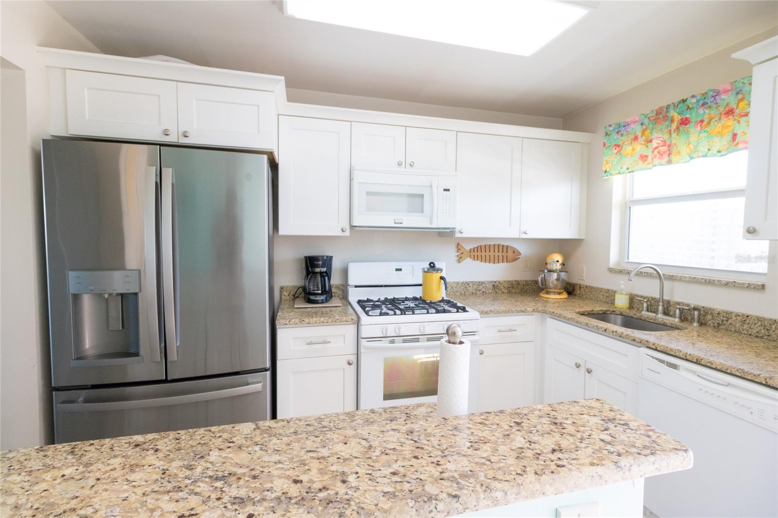 6025 SHORE BOULEVARD S 611