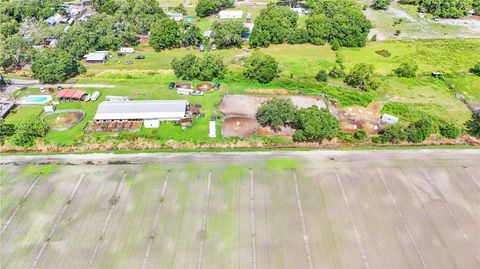 A home in PLANT CITY