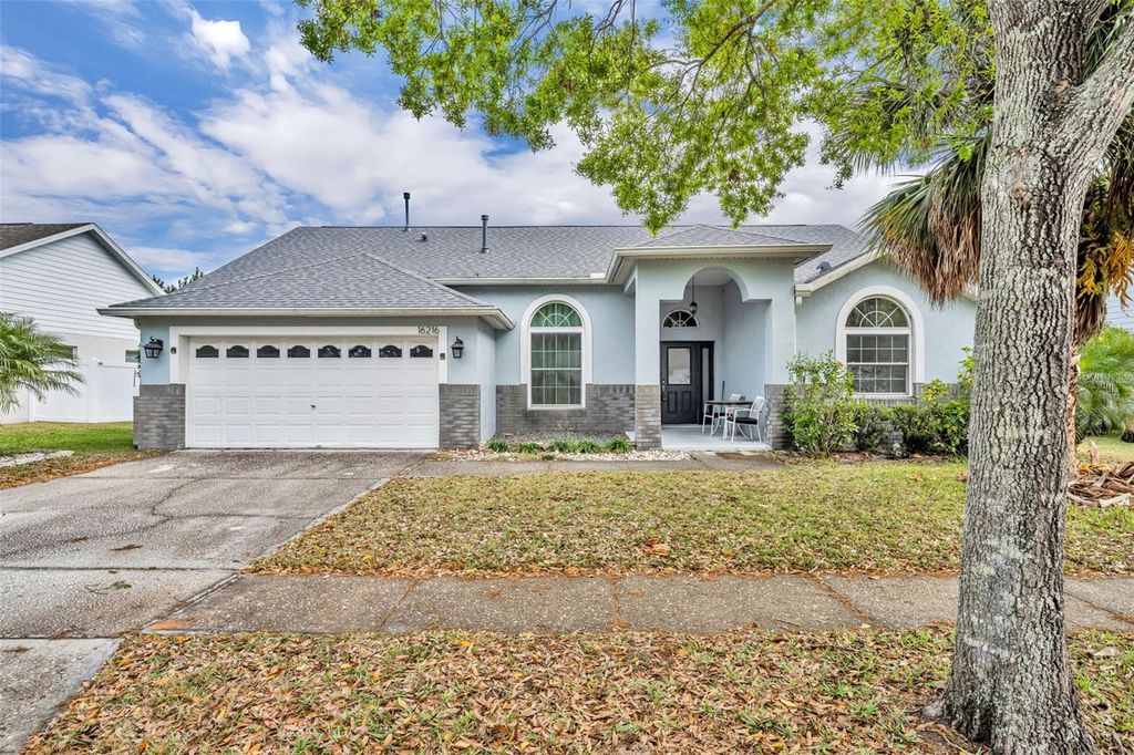Photo of 16216 Magnolia Hill Street, Clermont, FL 34714 (MLS # G5106800)