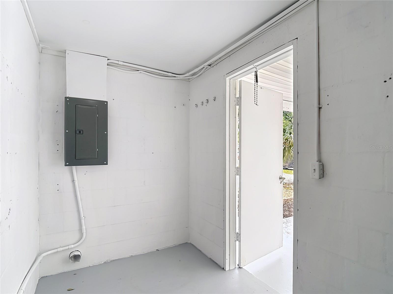 FRANCIS - Residential