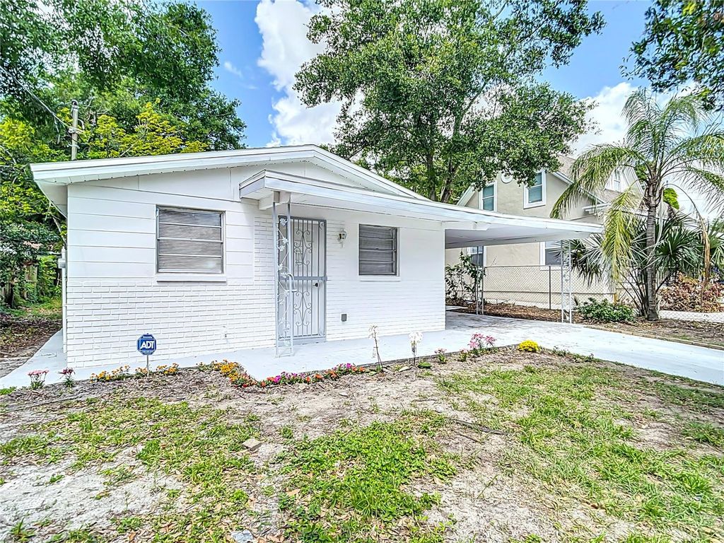 Photo of 3512 N 10th Street, Tampa, FL 33605 (MLS # TB8441076)