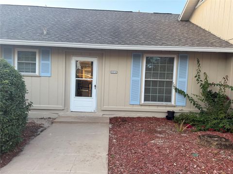 Photo of 1014 Villa Lane #7, Apopka, FL 32712 (MLS # O6357226)