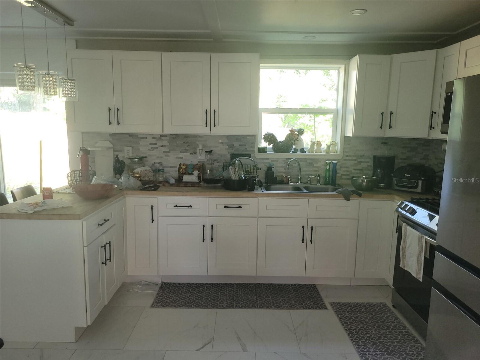 HICKORY HILL RETREATS UNIT 03 - Residential