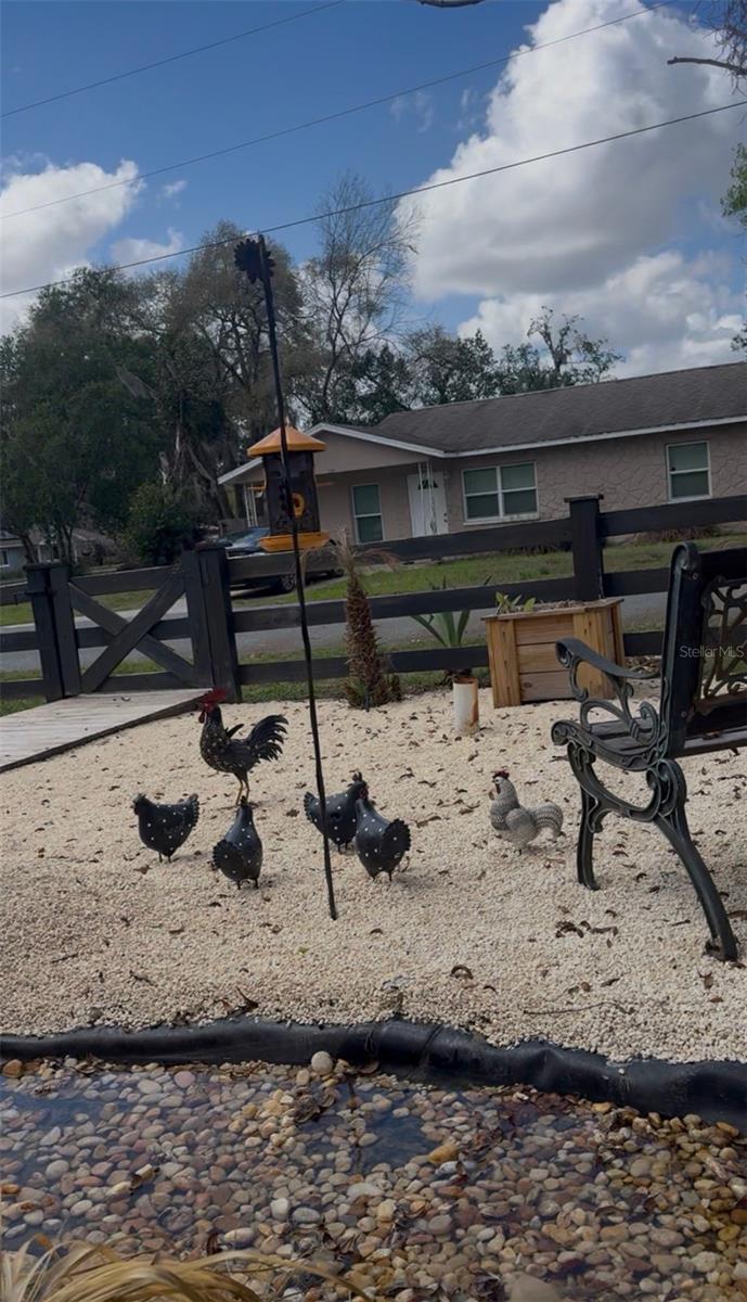 HICKORY HILL RETREATS UNIT 03 - Residential