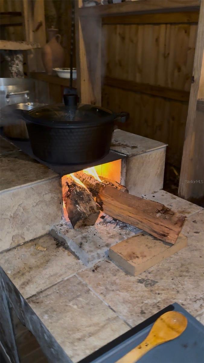 HICKORY HILL RETREATS UNIT 03 - Residential