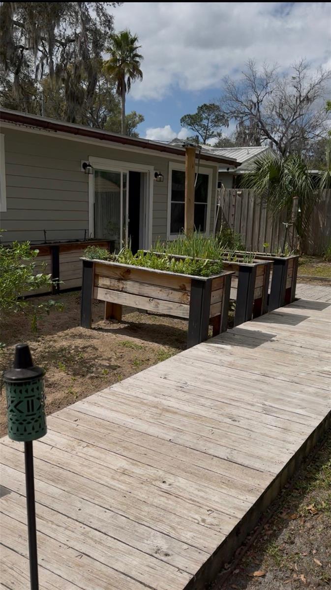 HICKORY HILL RETREATS UNIT 03 - Residential