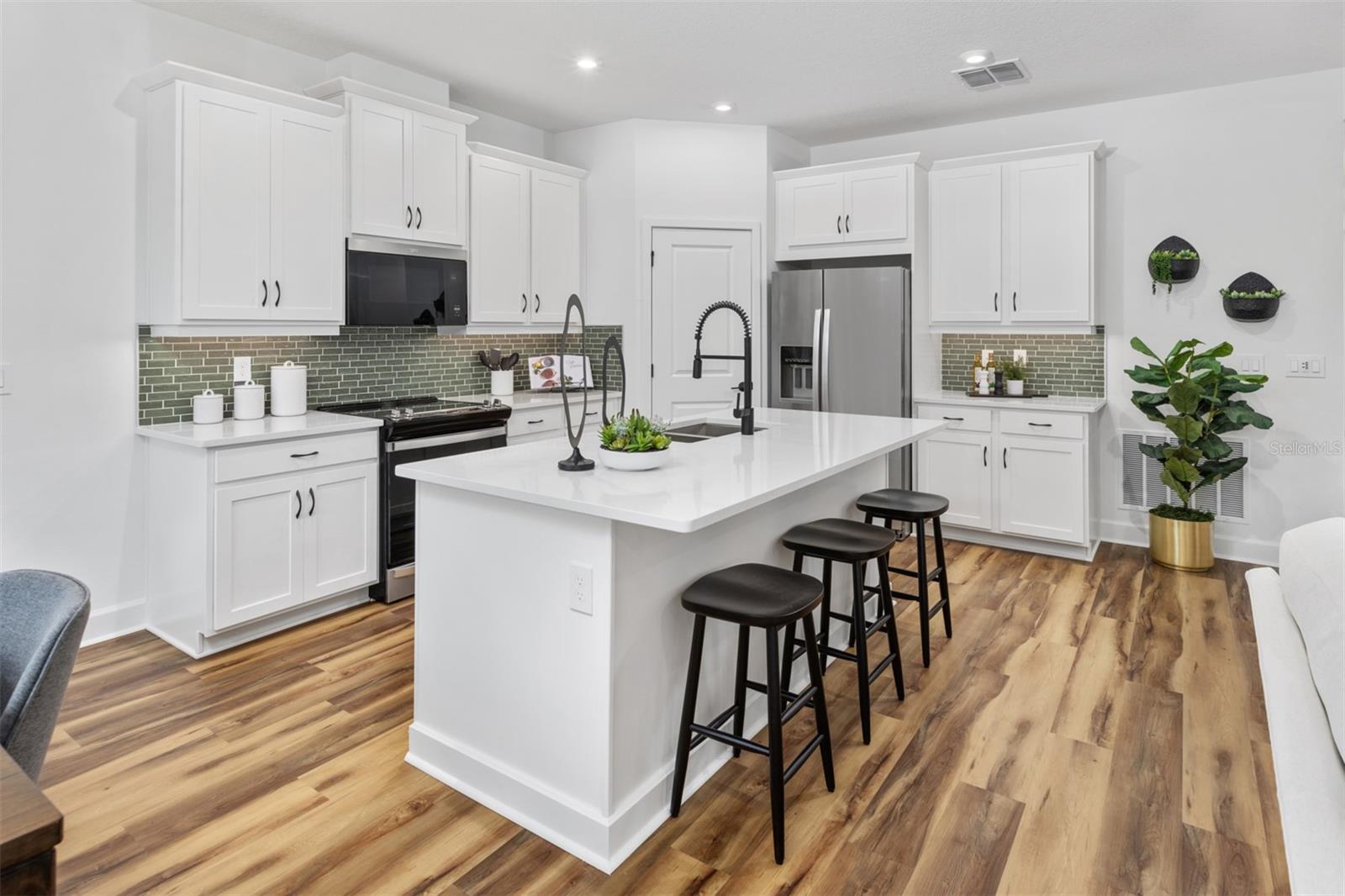 RAINWOOD - Residential