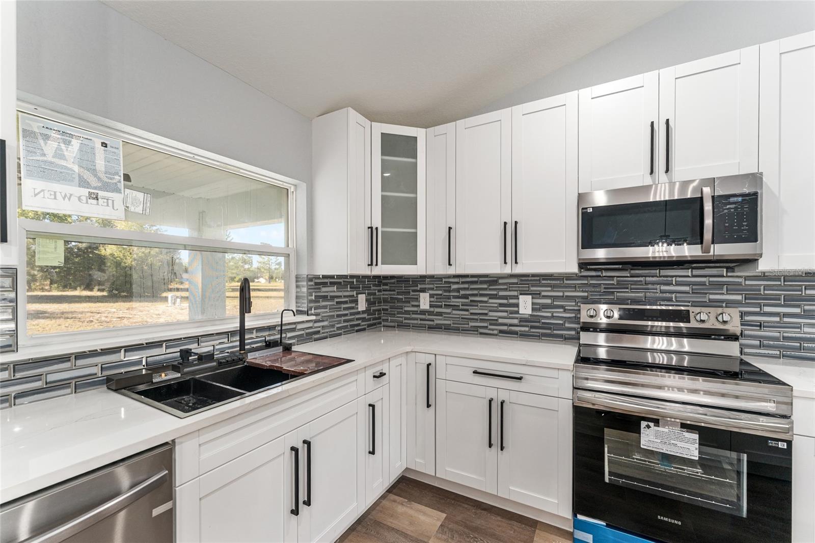 RAINBOW LAKES ESTATE - Residential