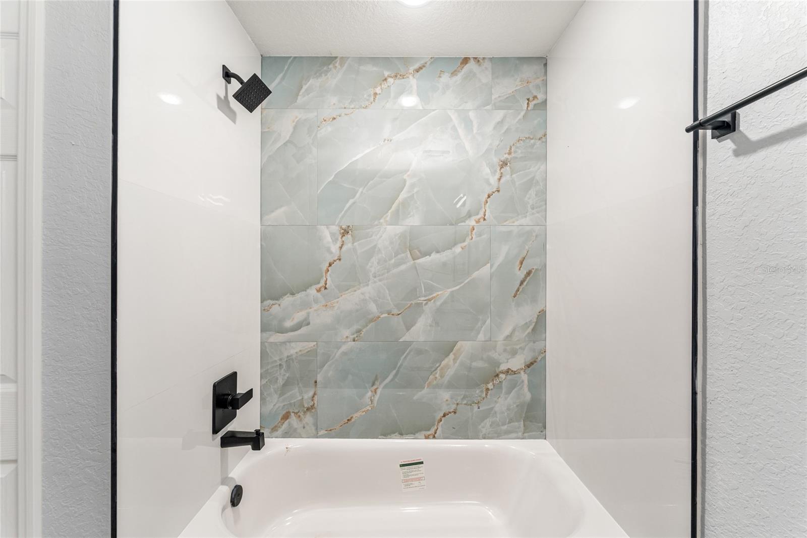 RAINBOW LAKES ESTATE - Residential