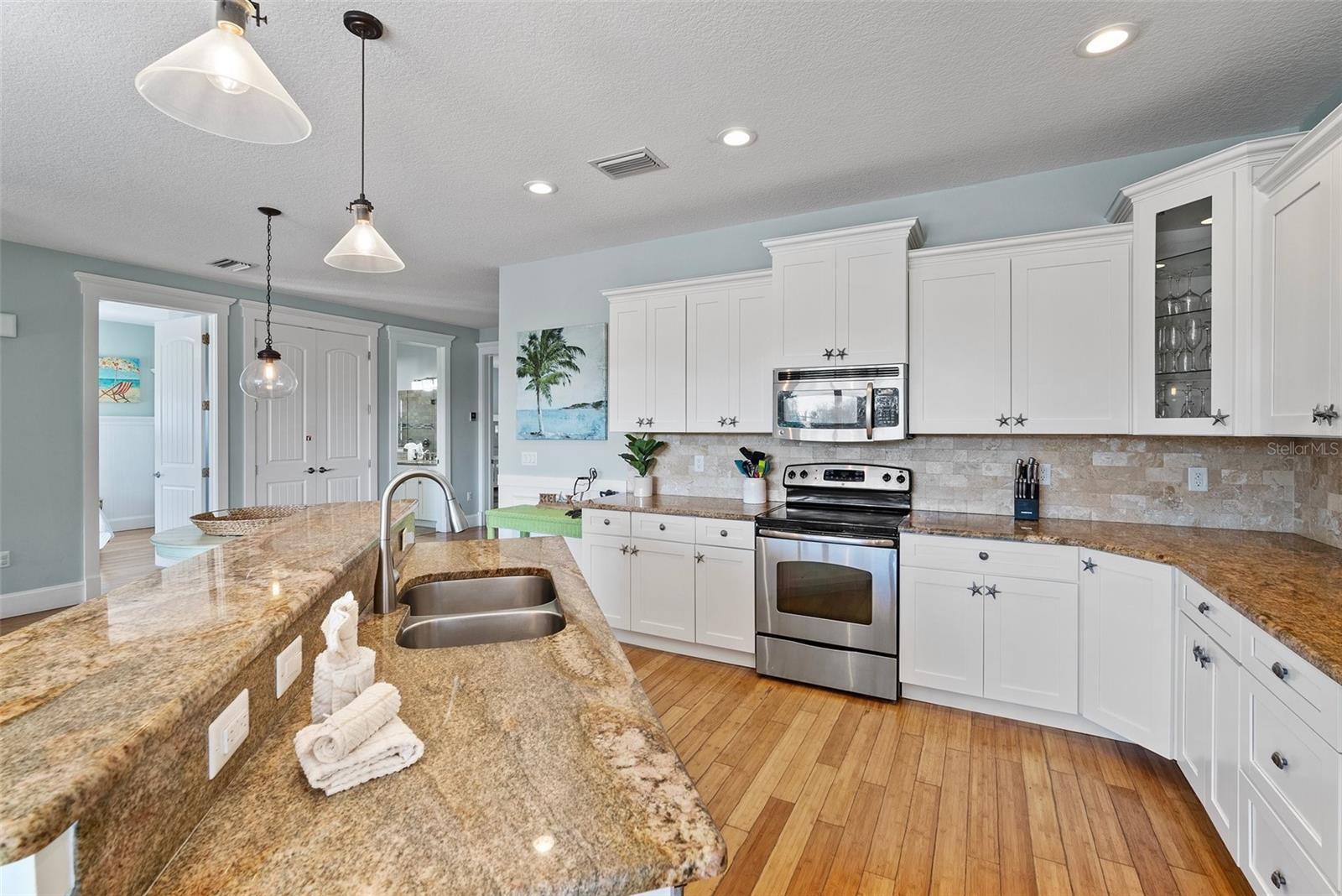 WEST WIND SHORES - Residential