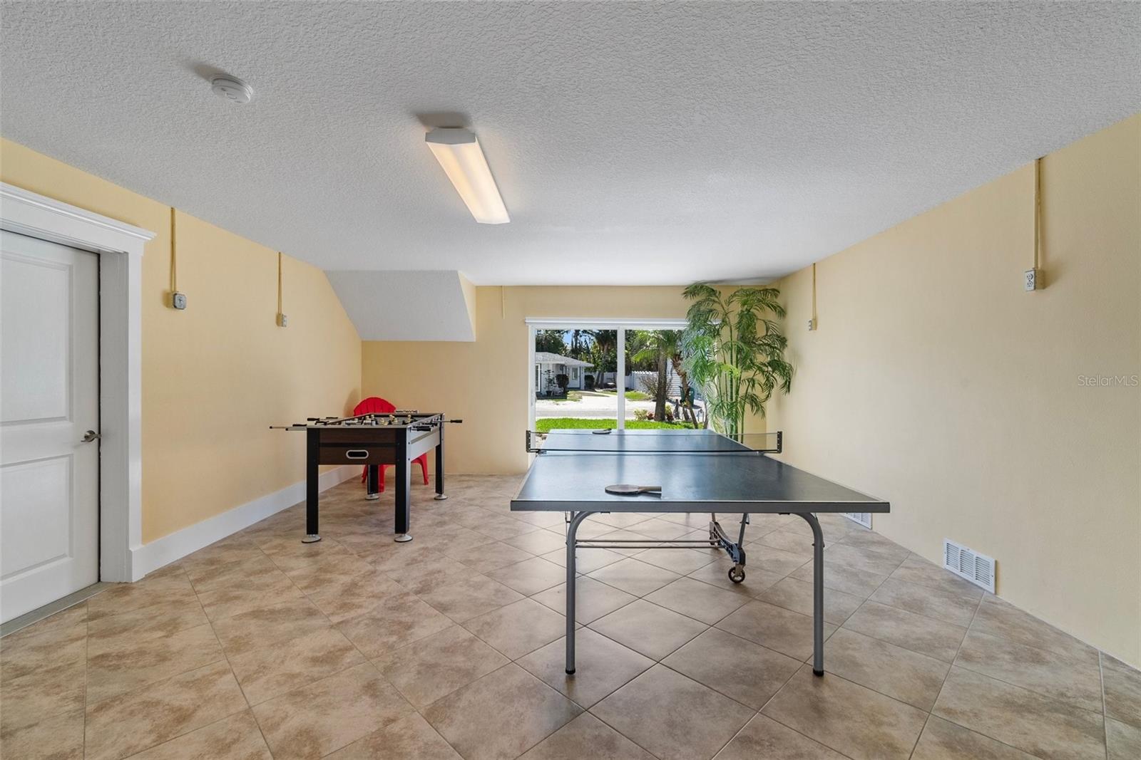 WEST WIND SHORES - Residential