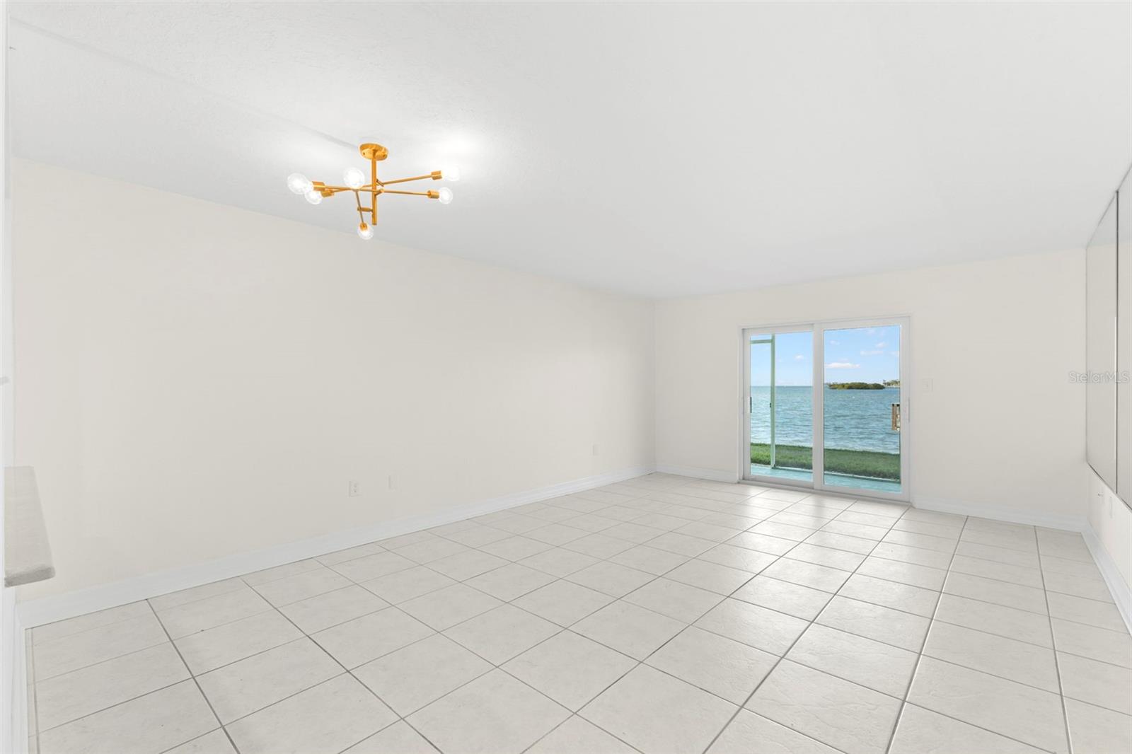 DOLPHIN POINTE OF DUNEDIN CONDO - Residential