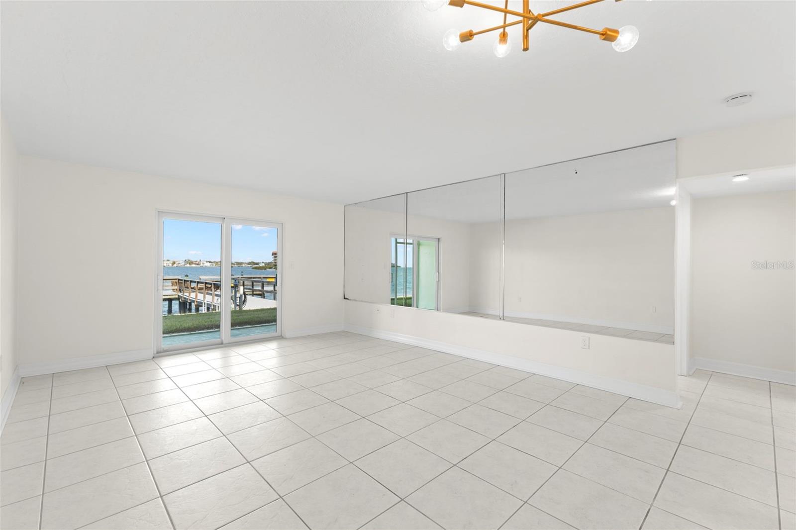 DOLPHIN POINTE OF DUNEDIN CONDO - Residential