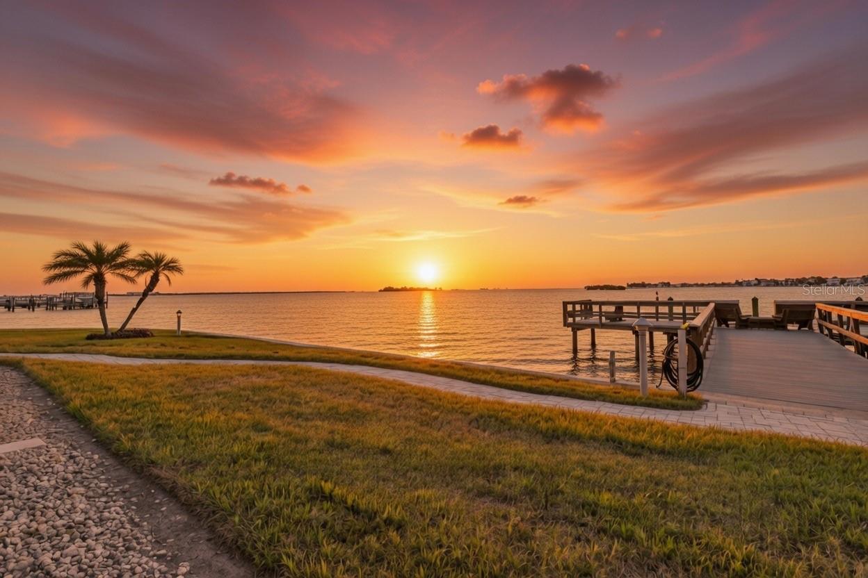 464 N PAULA DRIVE 118