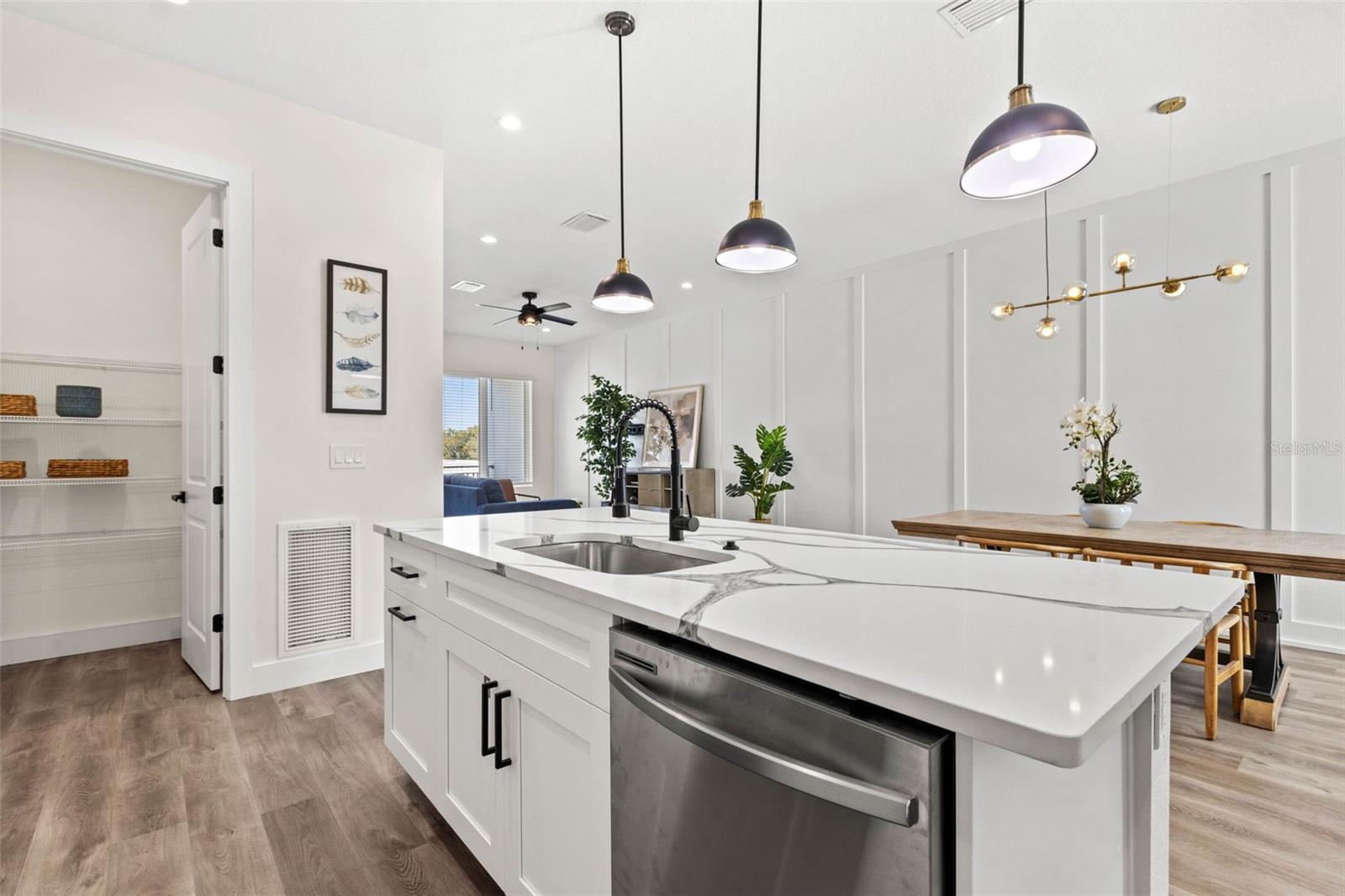 WILLOW TERRACE TWNHMS 8 - Residential Lease