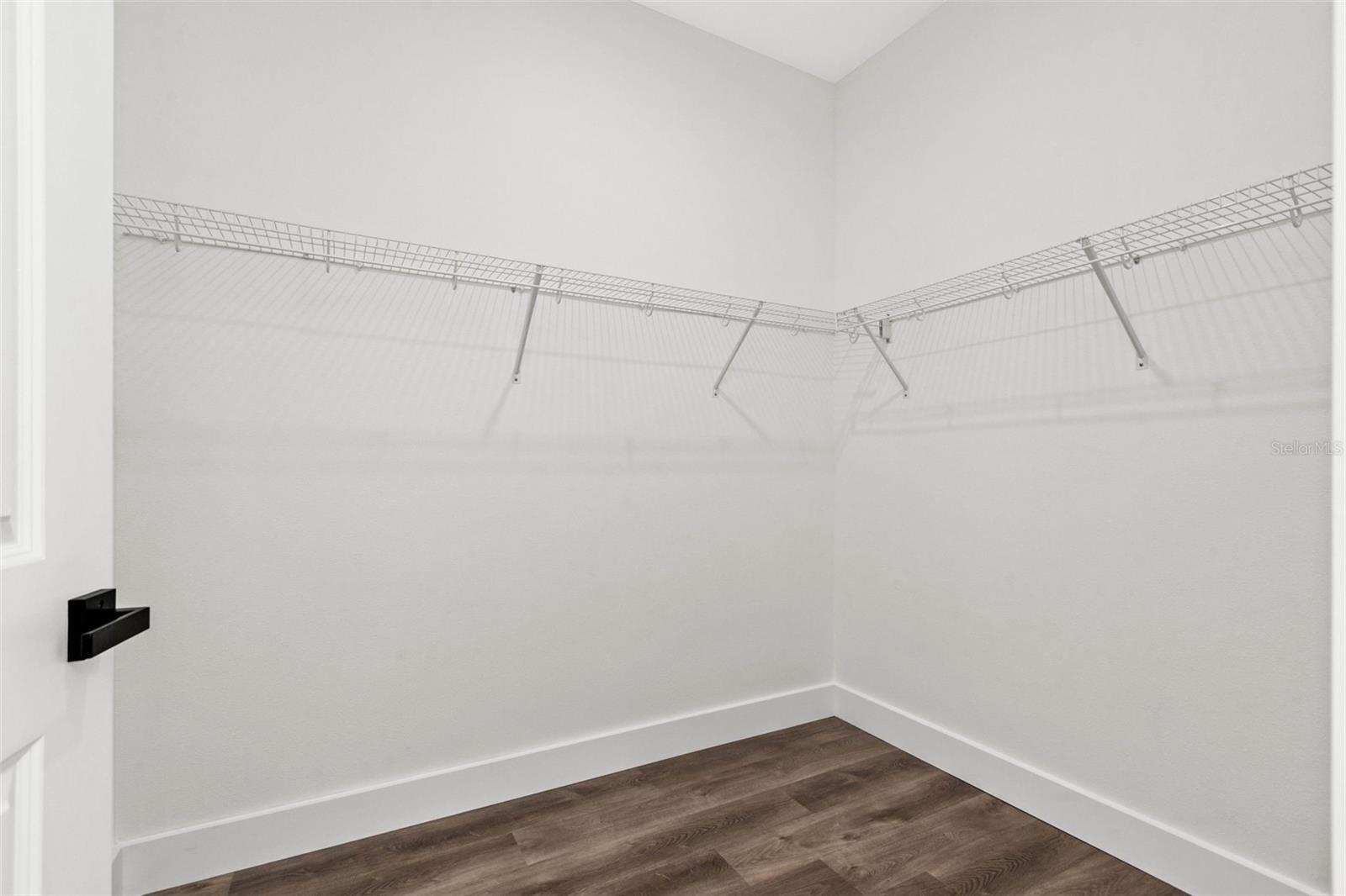 WILLOW TERRACE TWNHMS 8 - Residential Lease