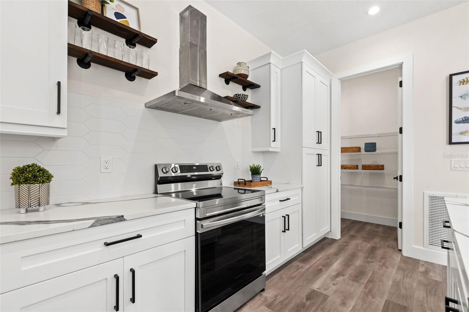 WILLOW TERRACE TWNHMS 8 - Residential Lease