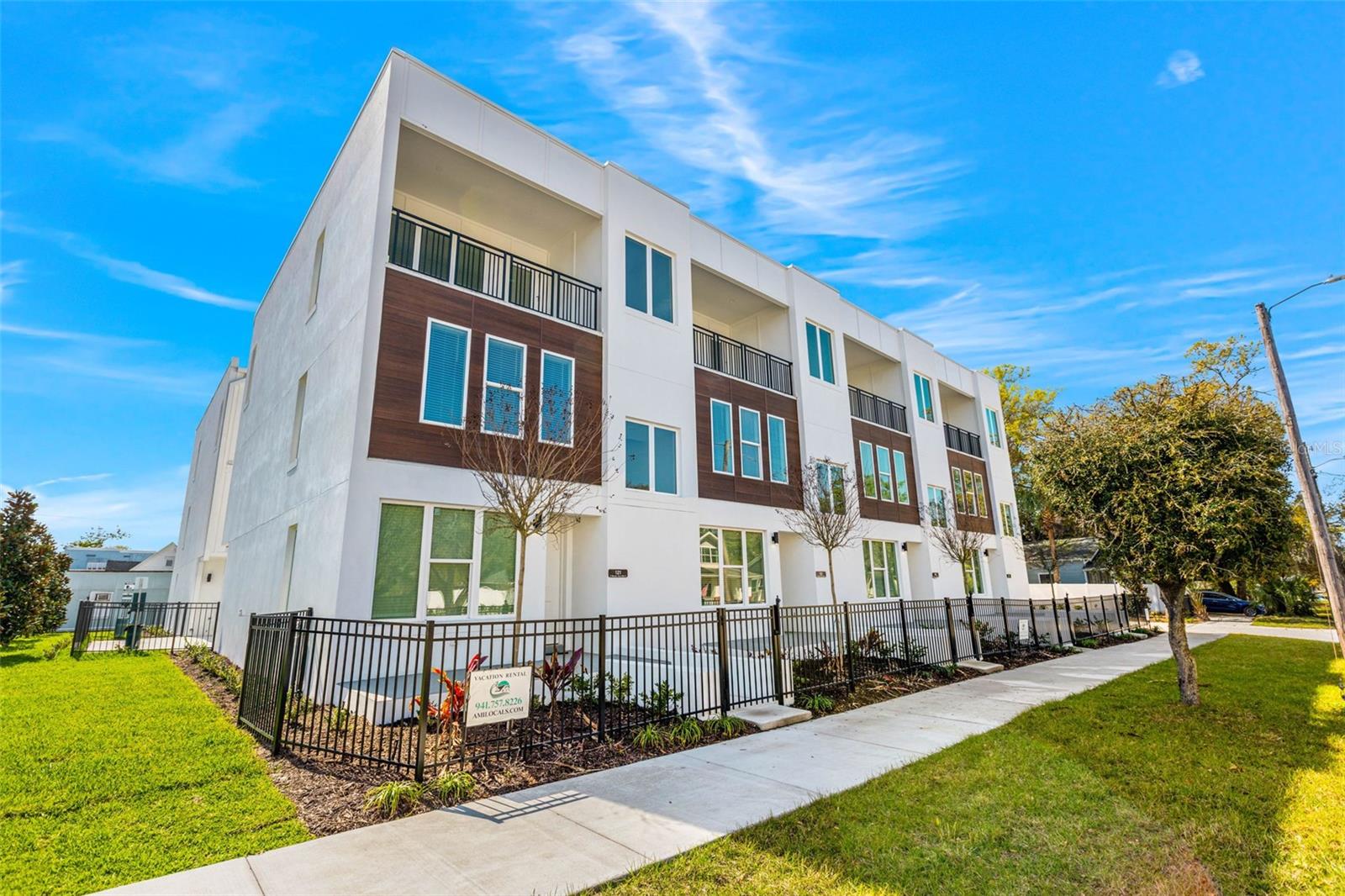 WILLOW TERRACE TWNHMS 8 - Residential Lease