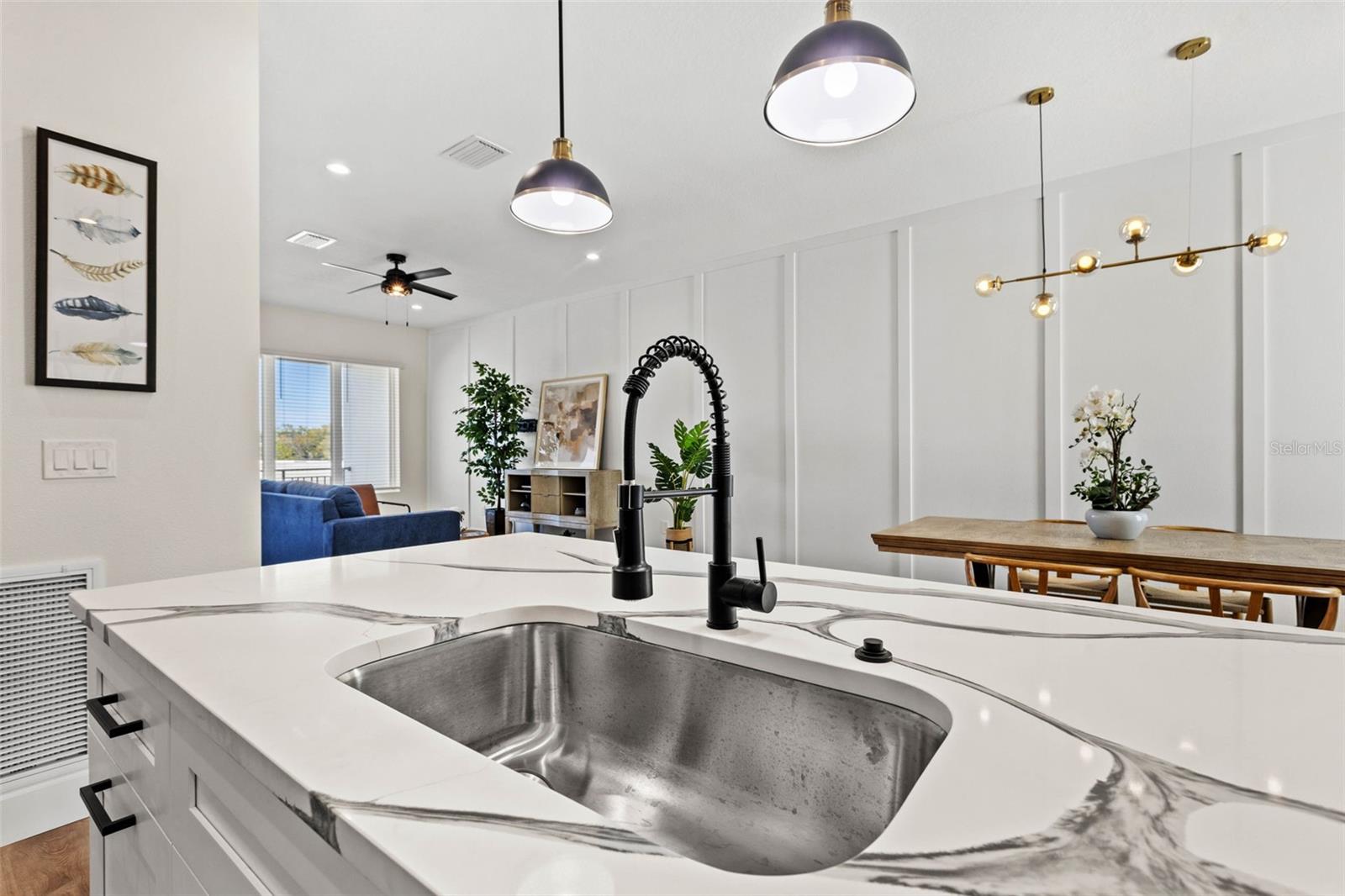 WILLOW TERRACE TWNHMS 8 - Residential Lease