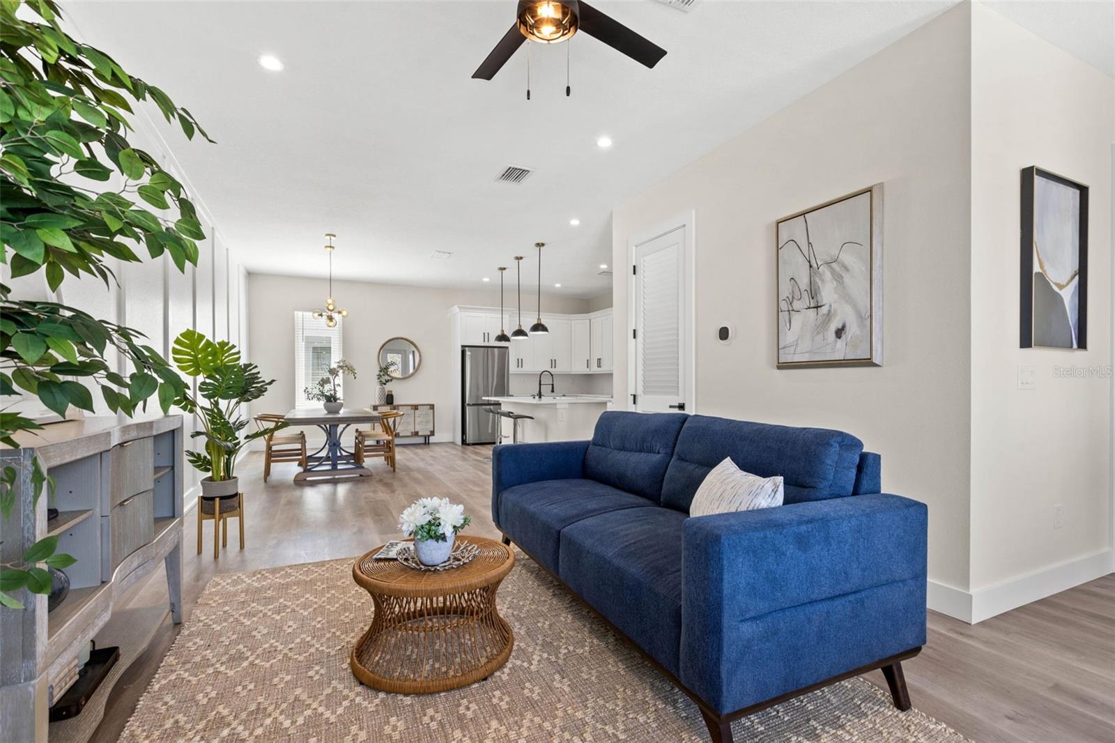 WILLOW TERRACE TWNHMS 8 - Residential Lease