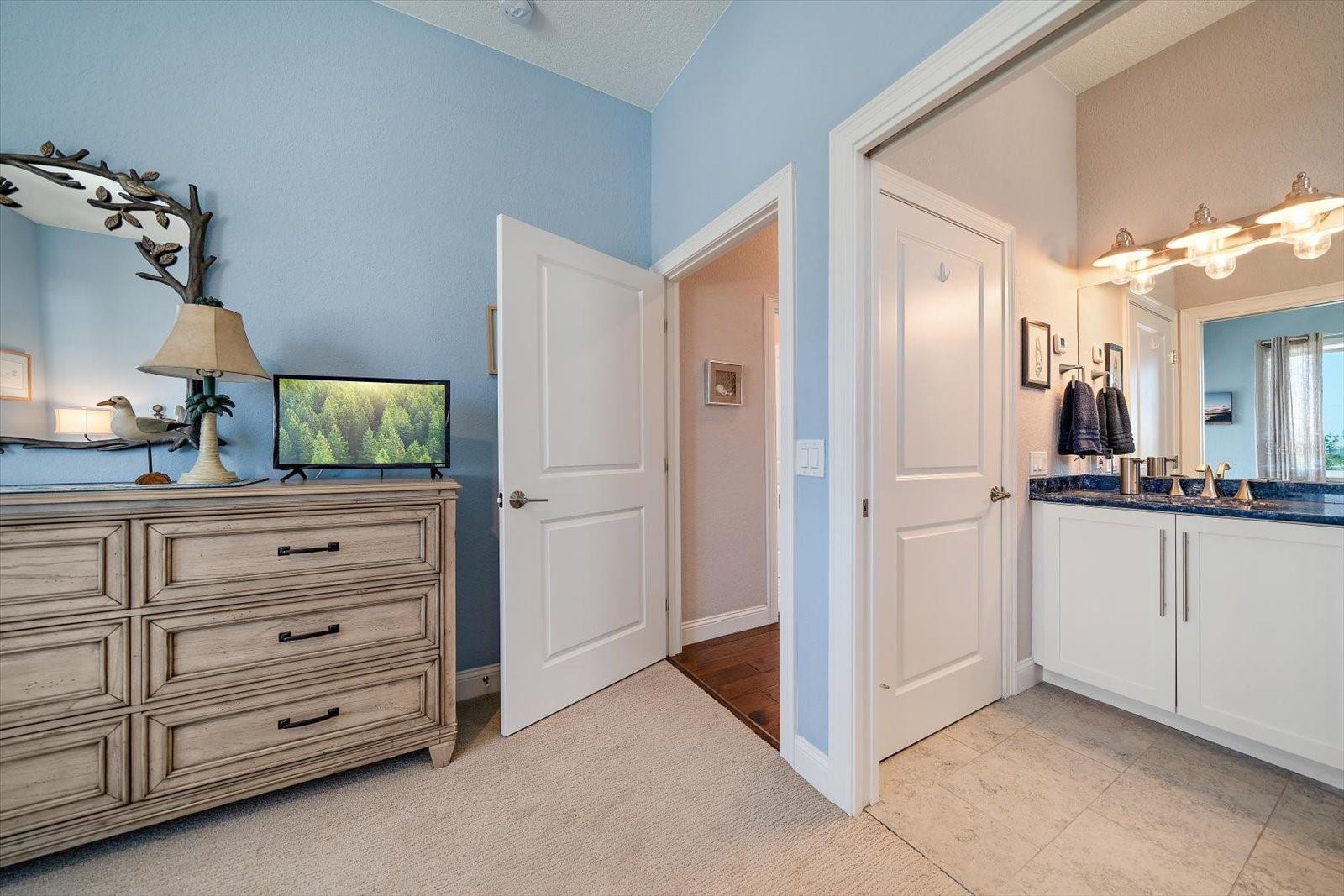 PENGUIN CABANA SUB - Residential