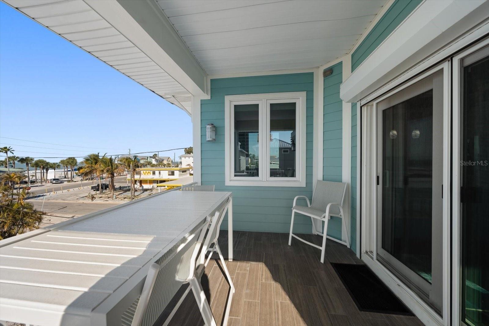 PENGUIN CABANA SUB - Residential