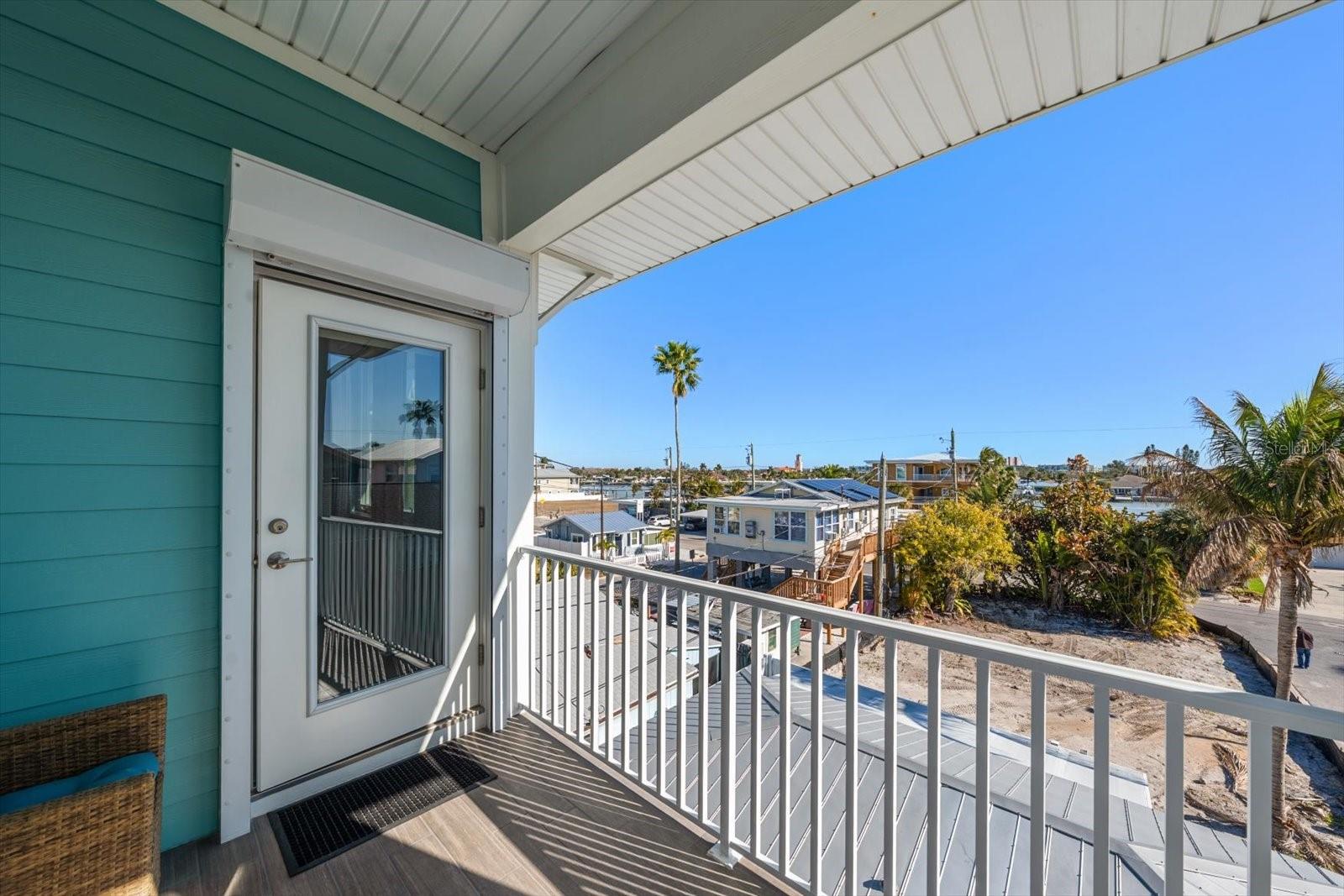 PENGUIN CABANA SUB - Residential