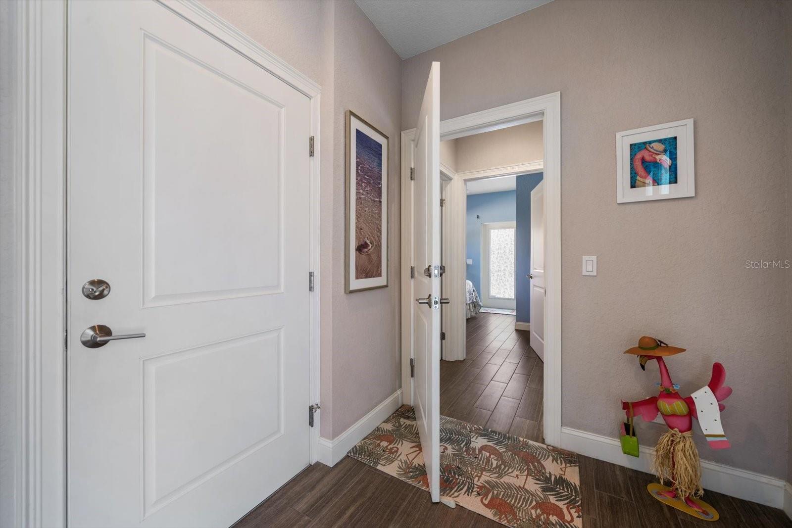 PENGUIN CABANA SUB - Residential