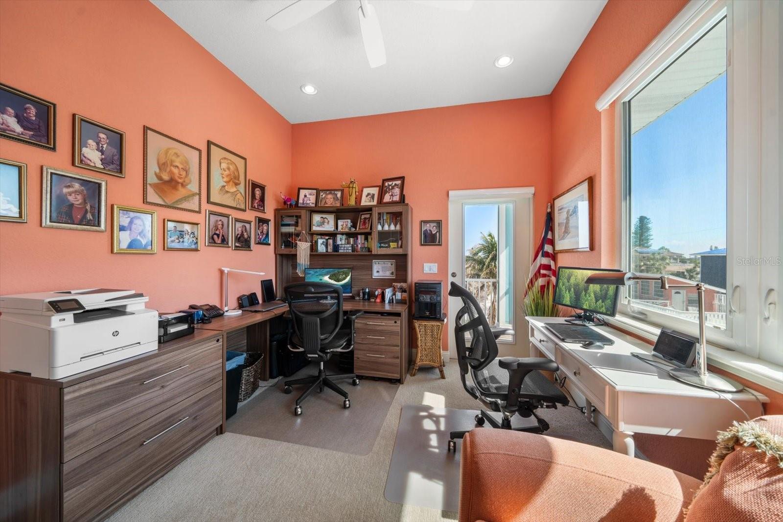 PENGUIN CABANA SUB - Residential