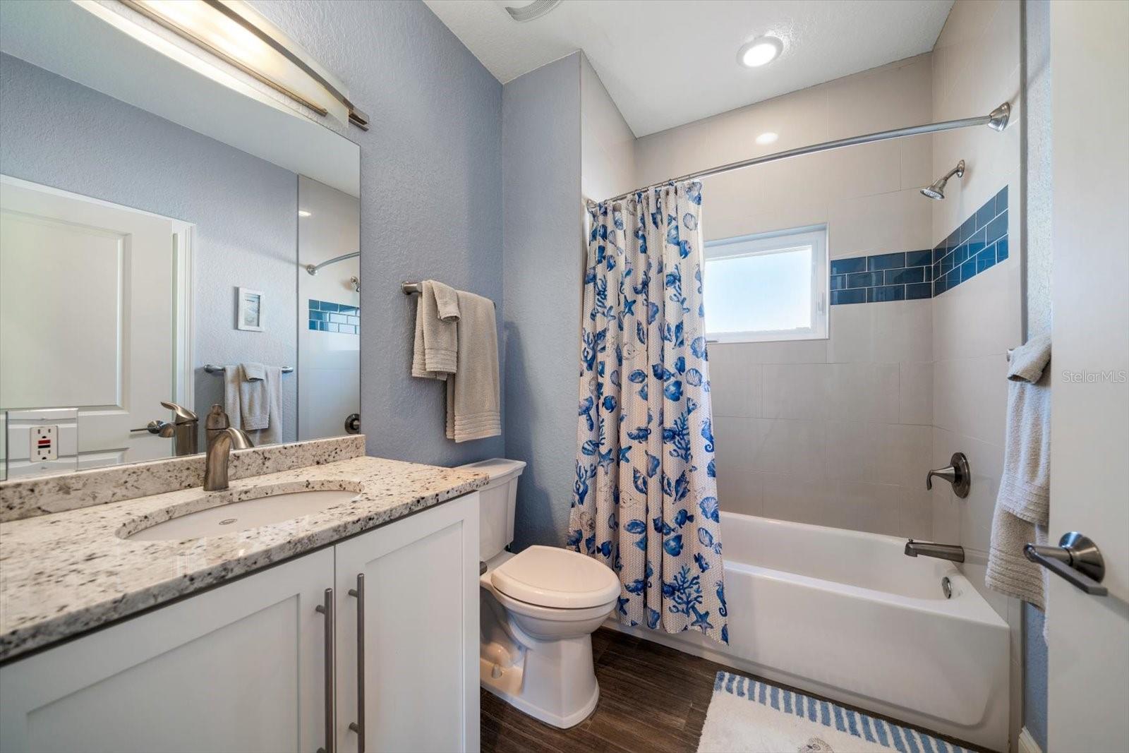 PENGUIN CABANA SUB - Residential