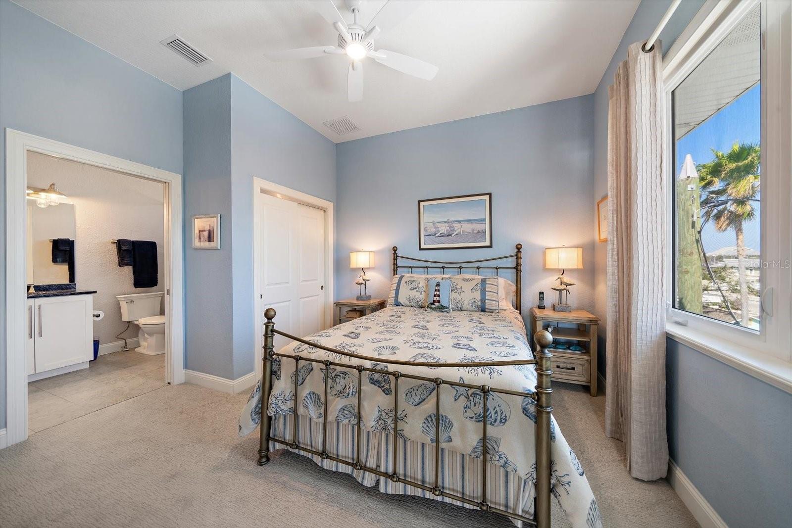 PENGUIN CABANA SUB - Residential