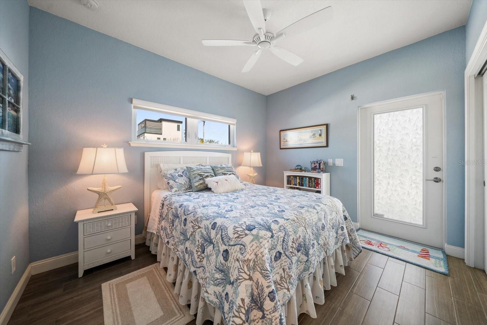 PENGUIN CABANA SUB - Residential