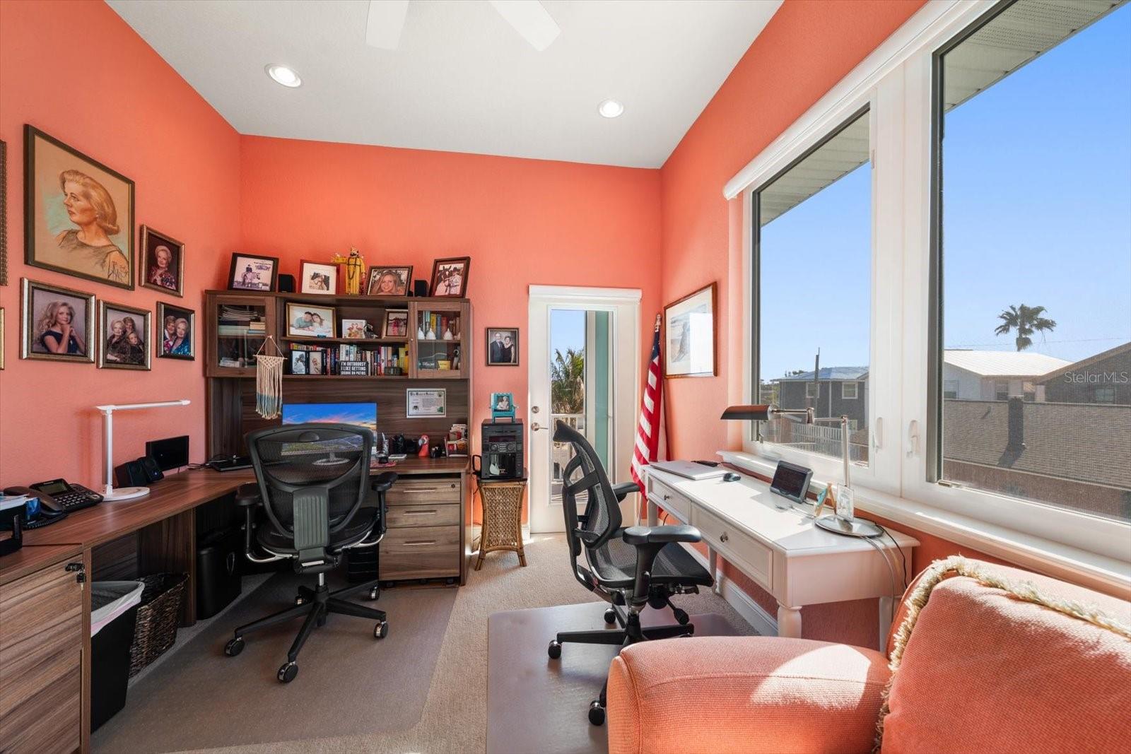 PENGUIN CABANA SUB - Residential