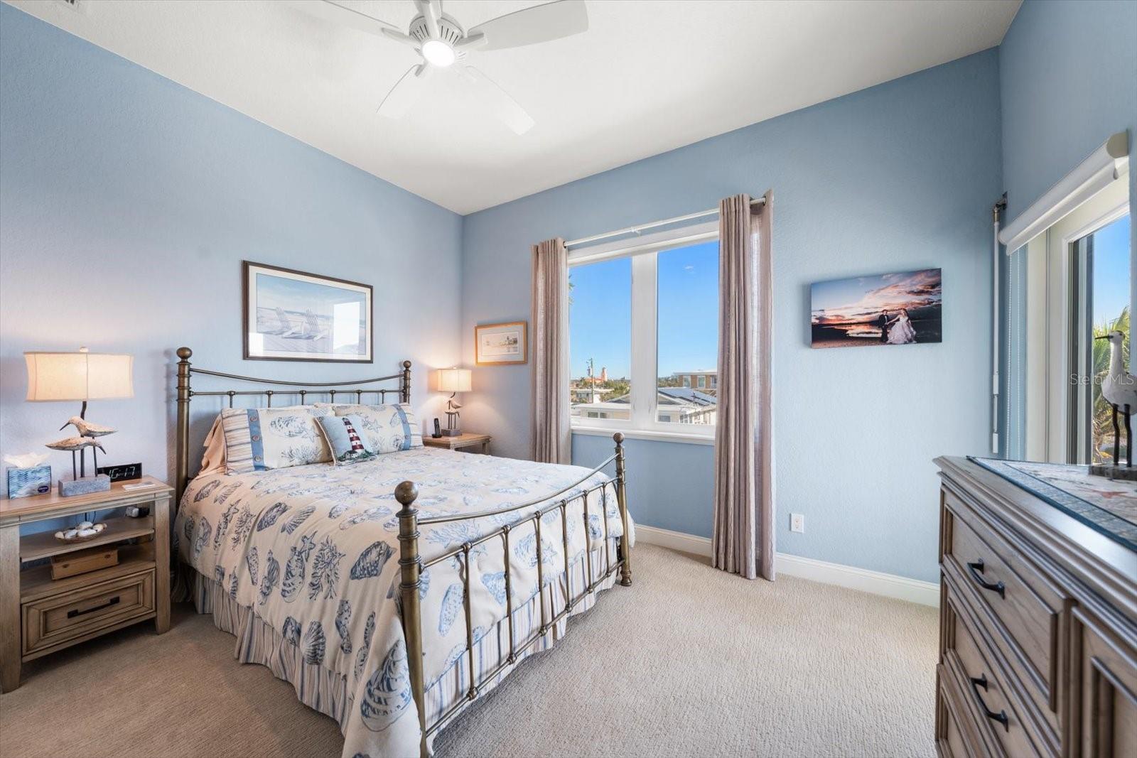 PENGUIN CABANA SUB - Residential