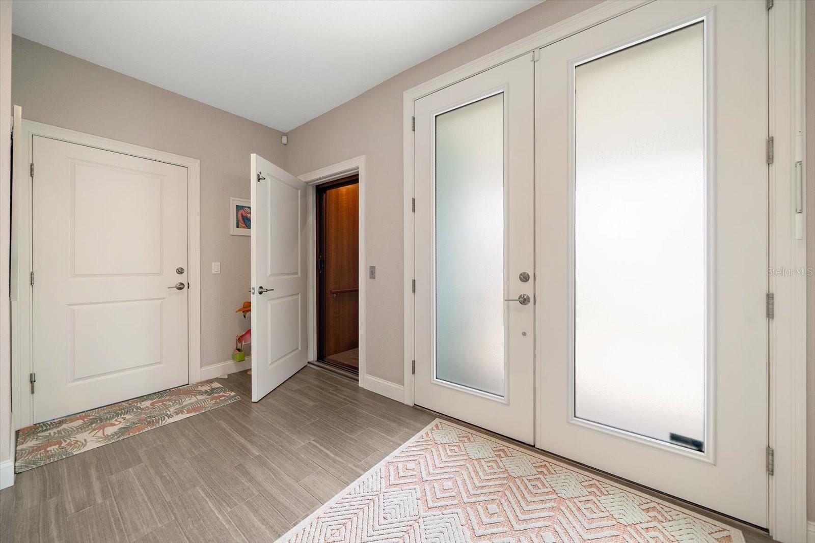 PENGUIN CABANA SUB - Residential