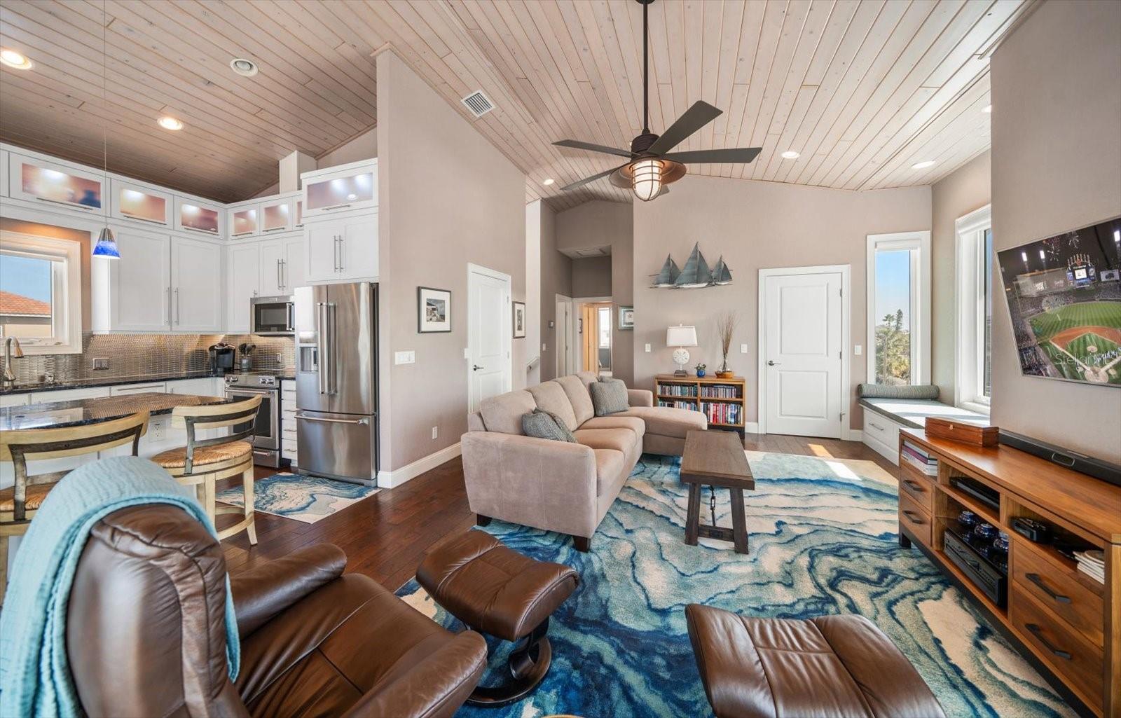 PENGUIN CABANA SUB - Residential