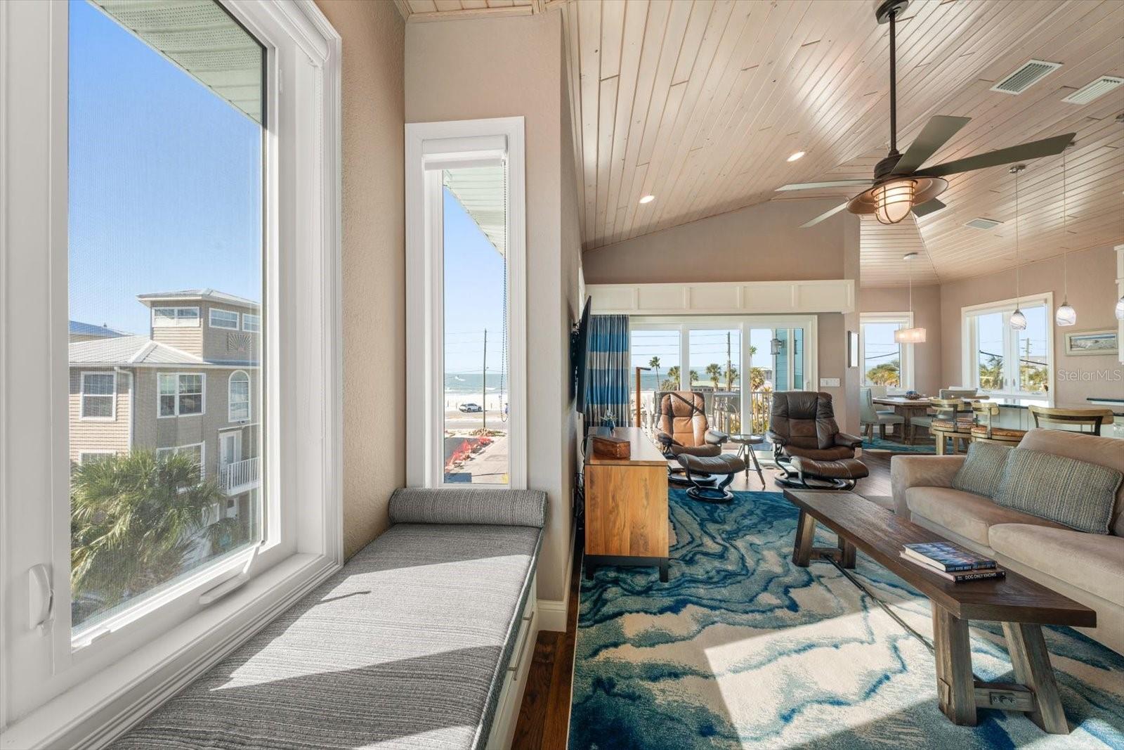 PENGUIN CABANA SUB - Residential